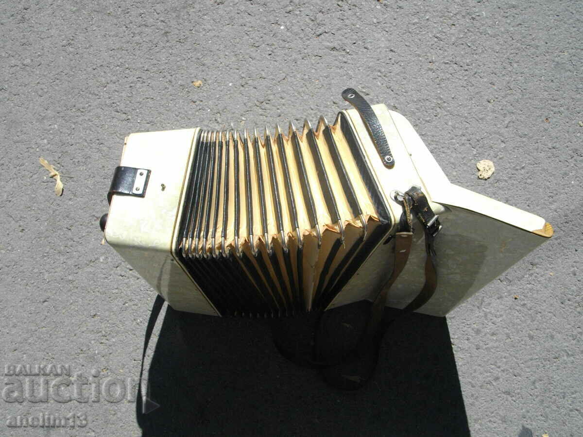 OLD ACCORDION WELTMEISTER 24 BASS with price 95.00 BGN | € 48.57