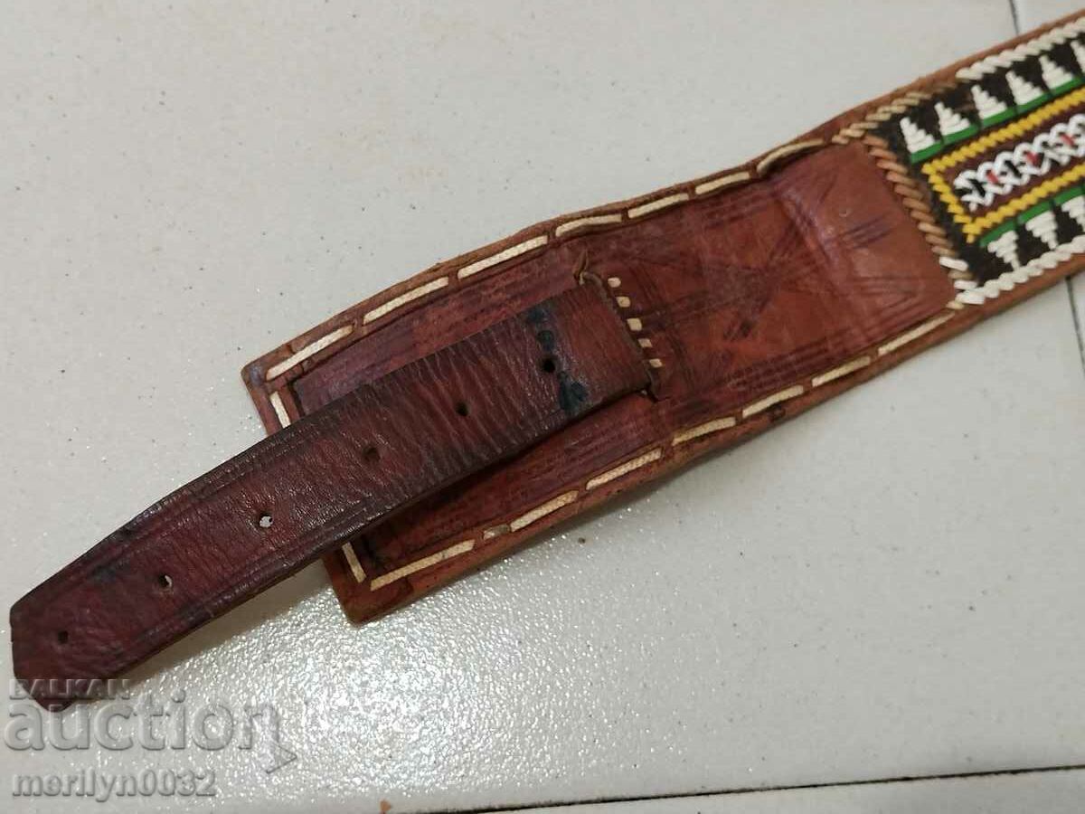 Delivery of Old ethnic leather belt costume