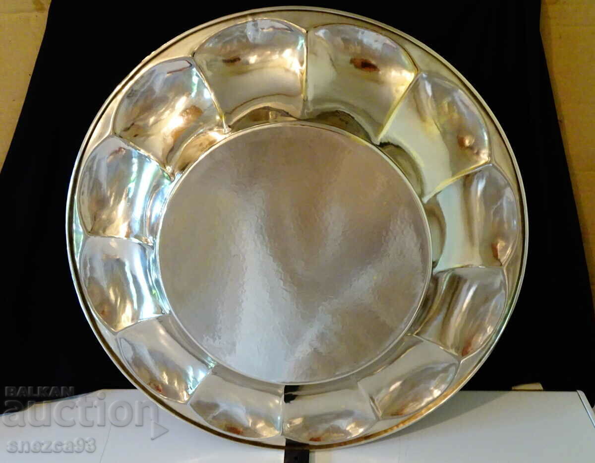 Auction  Silver-plated serving tray, 51 cm, 2 kg