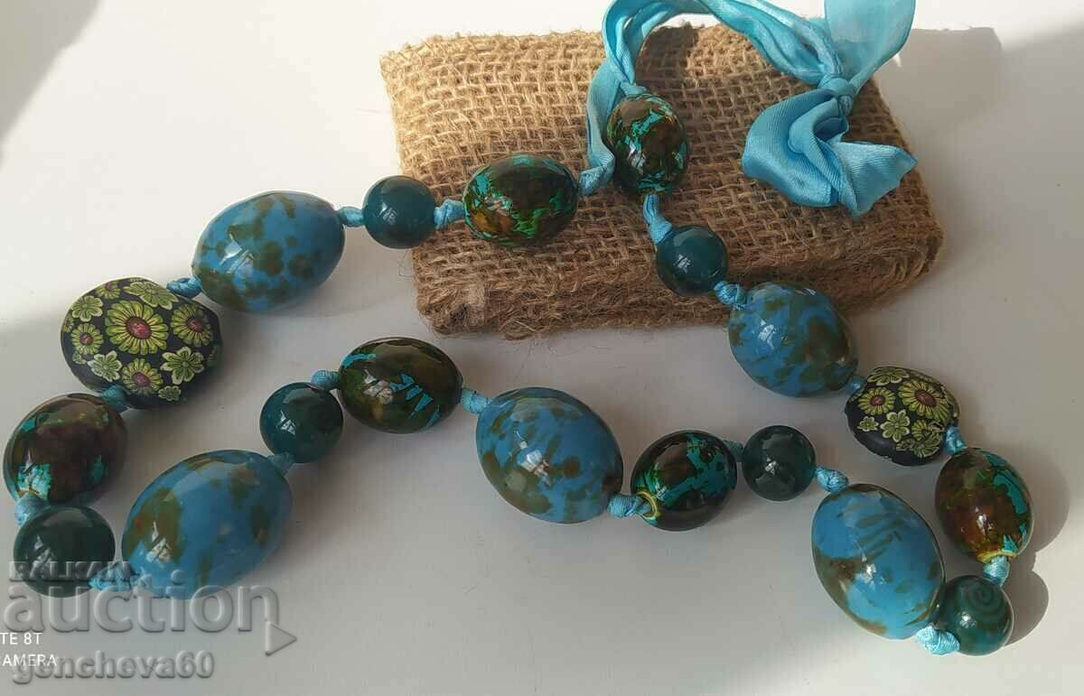 Όμορφο κολιέ μόδας Όμορφο κολιέ μόδας