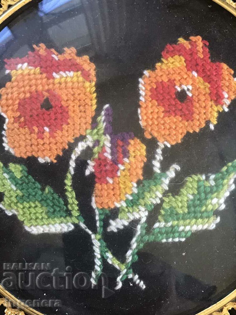 Licitație TAPITERIE PANOU CUUSAT CADRU LEMN FERINGURI METALICE