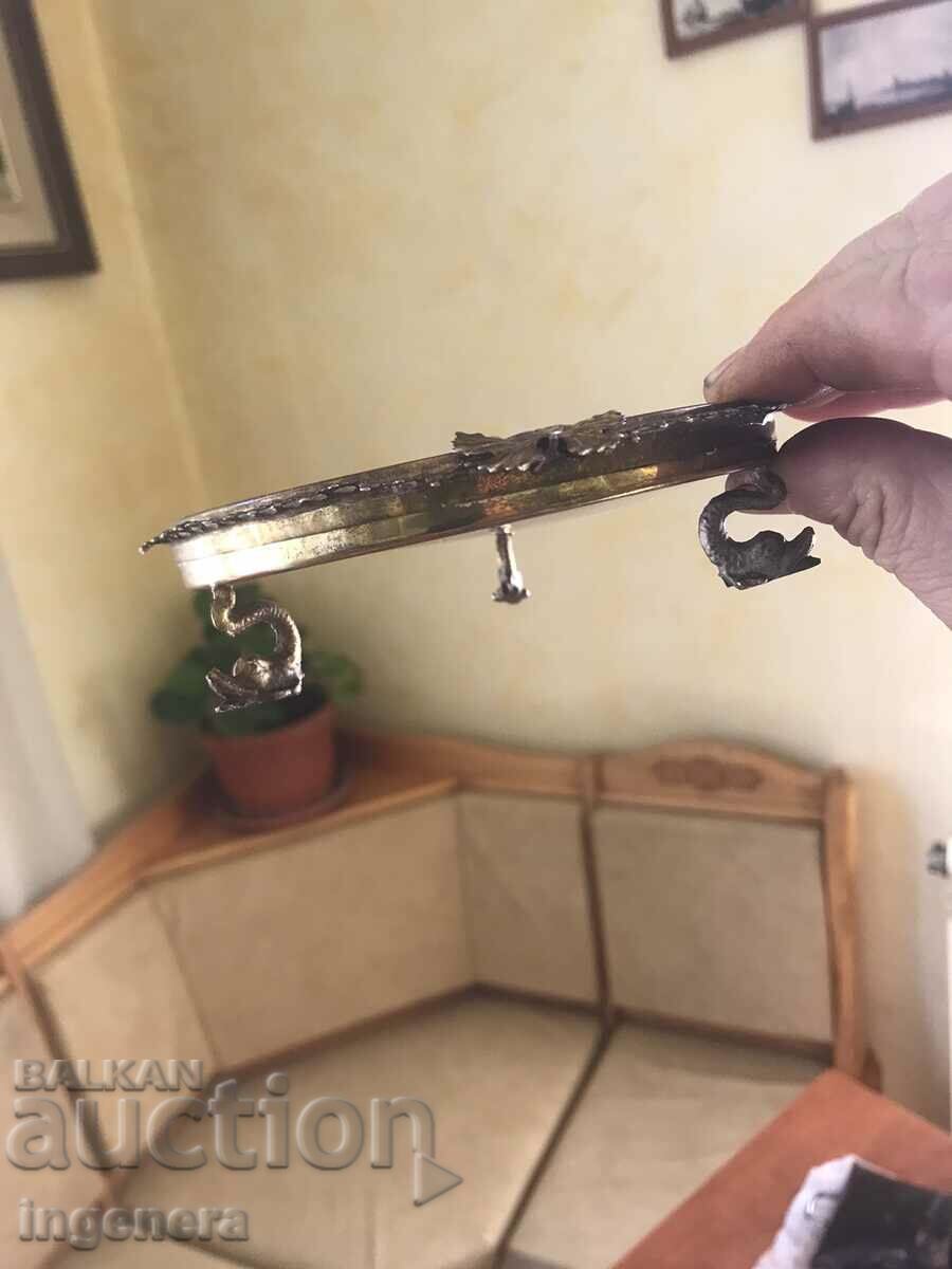 TAPESTRY SEWED FEET METAL FITTINGS - 5 TAPESTRY SEWED FEET METAL FITTINGS - 5