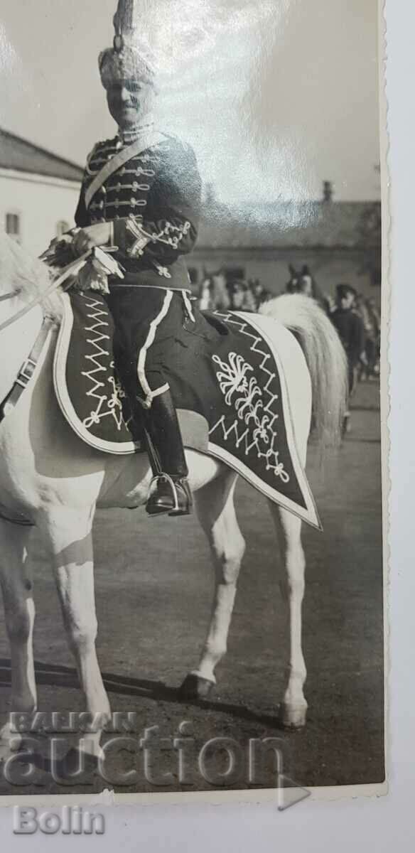Παράδοση Σπάνια φωτογραφία, φωτογραφία αξιωματικού της Φρουράς έφιππο