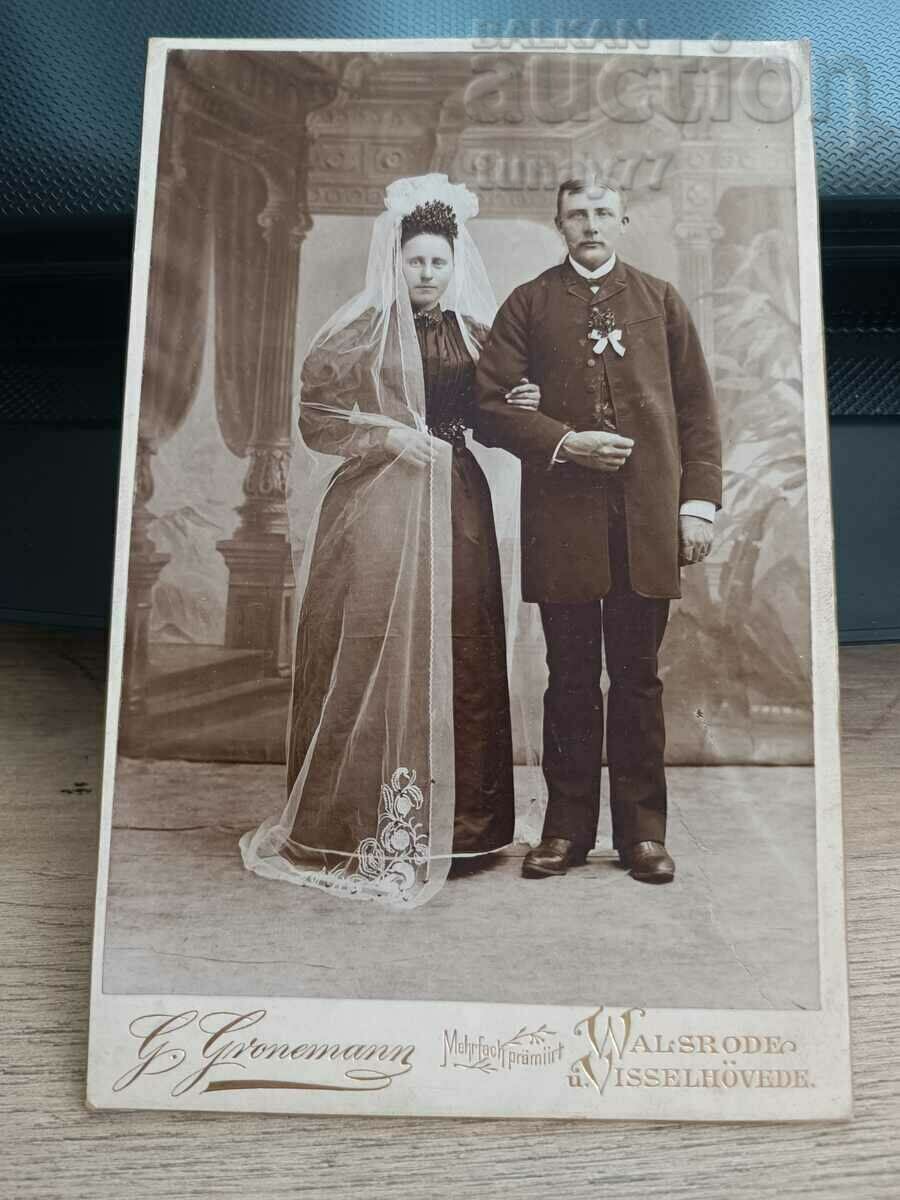 Стара фотография Свадба някъде 1892 година