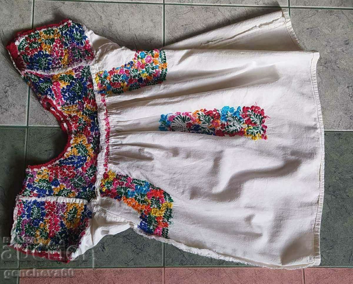 Auction  Authentic fringed shirt with rich hand embroidery