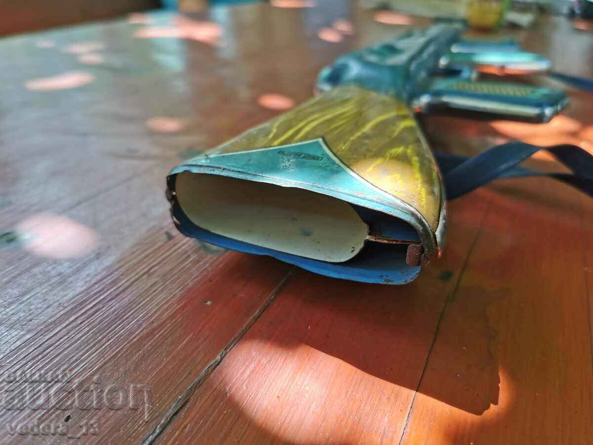 Auction OLD IRON TOY Auction OLD IRON TOY