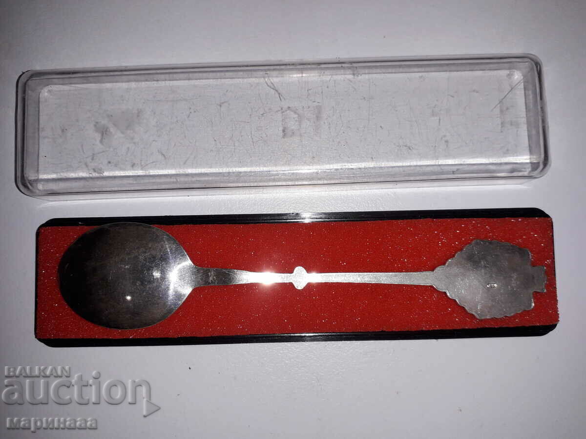 Delivery of COLLECTION. SILVER PLATED SPOON IN BOX Delivery of COLLECTION. SILVER PLATED SPOON IN BOX