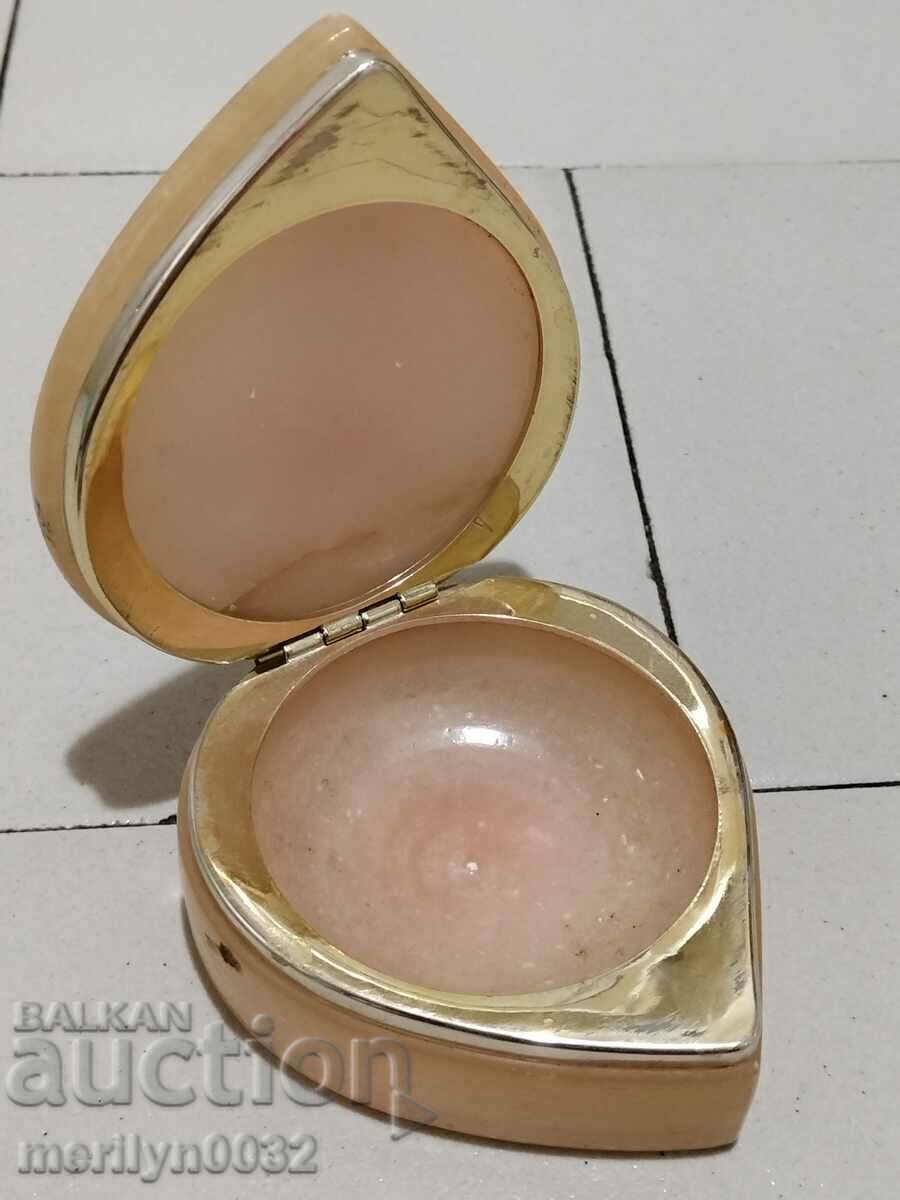 Old stone powder case, lipstick case with price 75.00 BGN | € 38.35 Old stone powder case, lipstick case with price 75.00 BGN | € 38.35