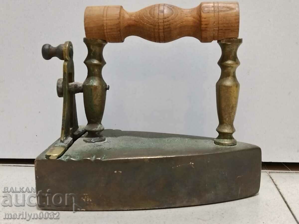 Стара бронзова ютия на жар - 7