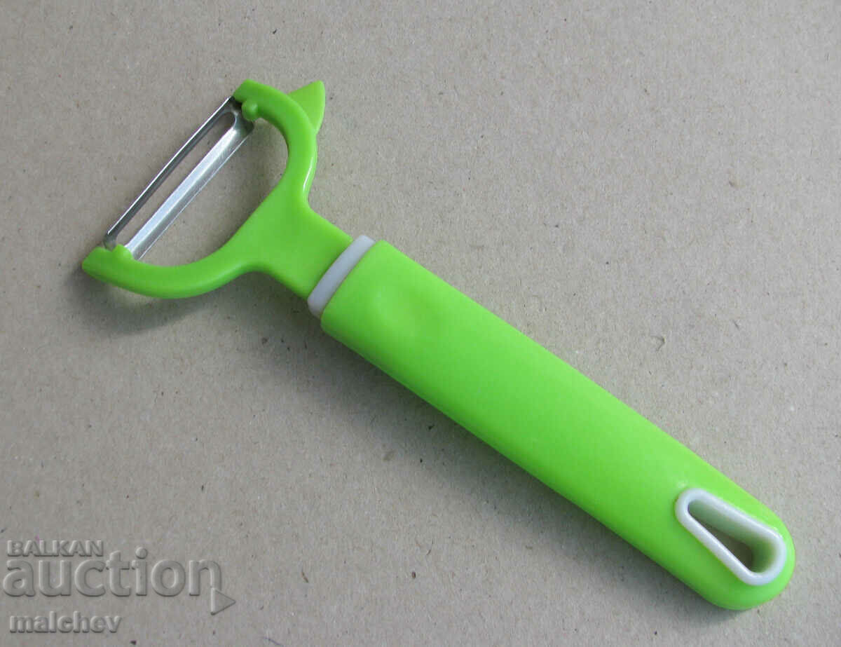 Peeler orizontal maner plastic 17 cm, conservat