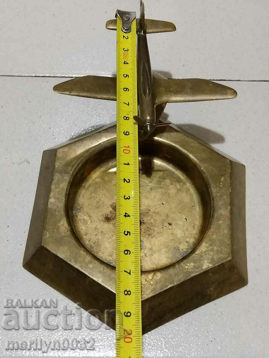 Auction English WW2 Spitfire aircraft ashtray figure Auction English WW2 Spitfire aircraft ashtray figure