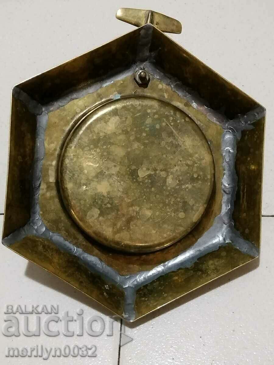 Delivery of English WW2 Spitfire aircraft ashtray figure Delivery of English WW2 Spitfire aircraft ashtray figure