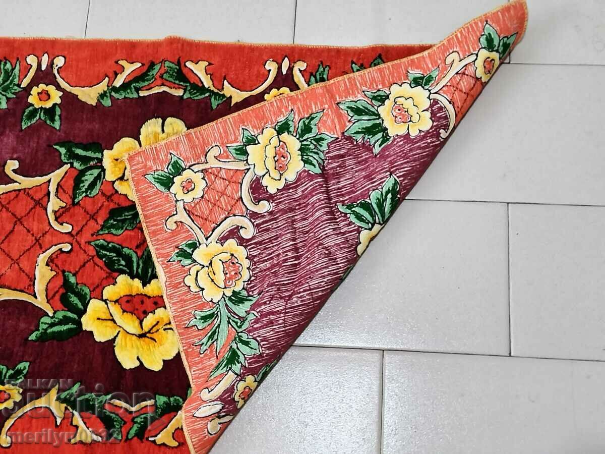 Old plush wall carpet, rug, panel, carpet picture with price 79.00 BGN | € 40.39 Old plush wall carpet, rug, panel, carpet picture with price 79.00 BGN | € 40.39