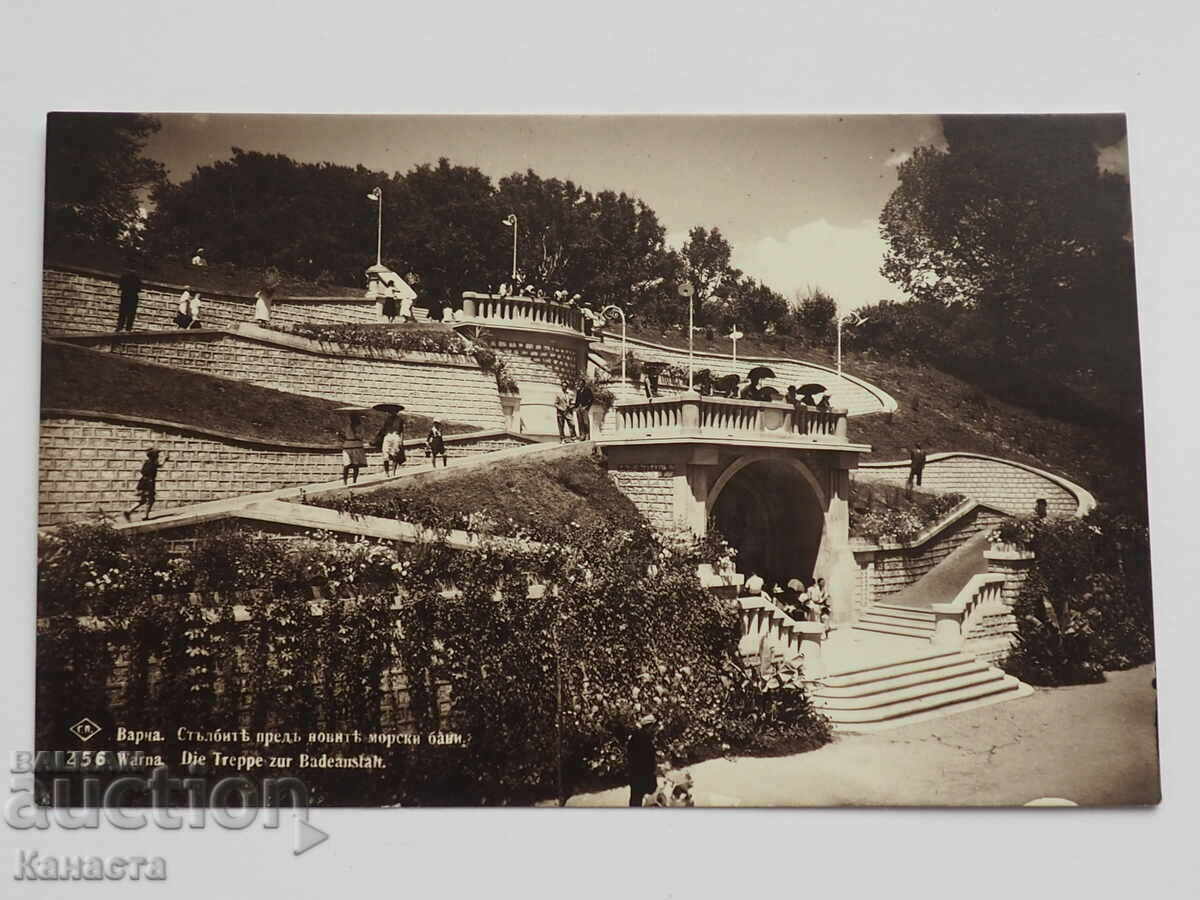 UNUSED CARD STAIRCASE STAIRCASE BATHROOMS pre 1938