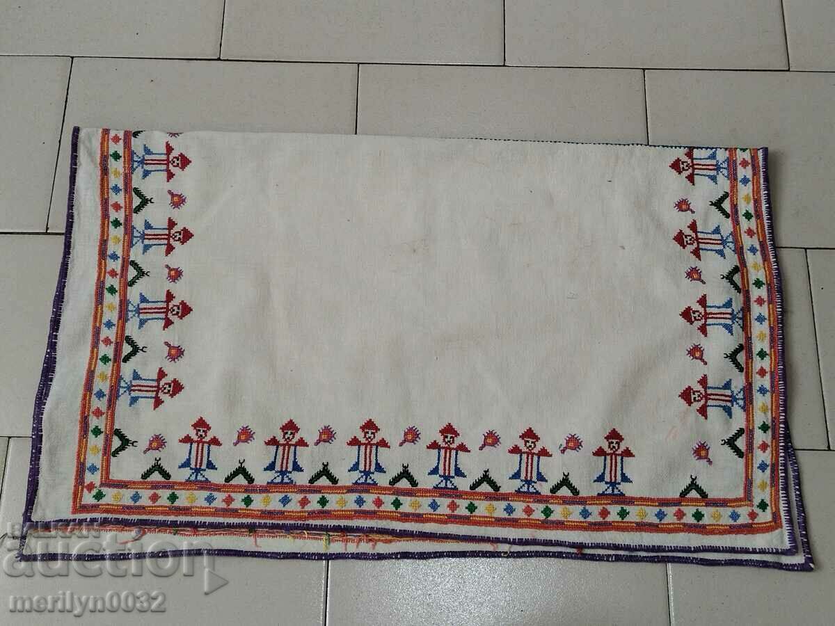 Auction Old plaid with embroidery for nursery tablecloth Auction Old plaid with embroidery for nursery tablecloth