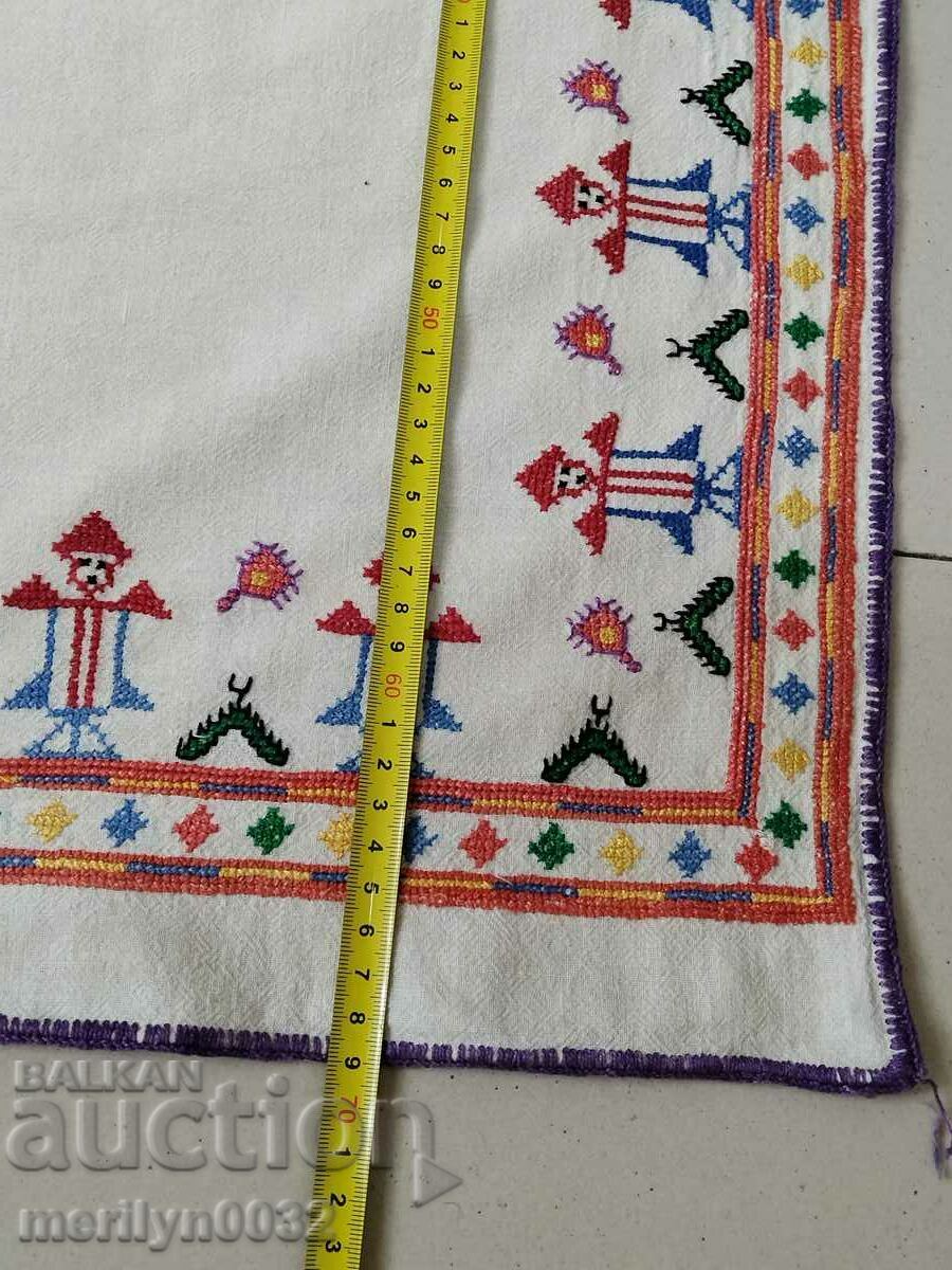 Old plaid with embroidery for nursery tablecloth - 5 Old plaid with embroidery for nursery tablecloth - 5