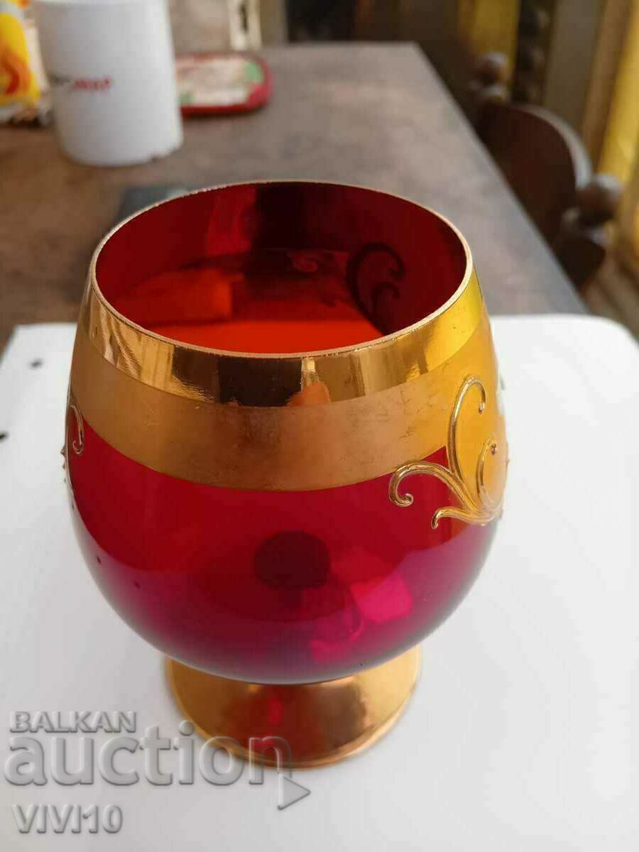 Livrarea Un pahar Boemia perfect pentru coniac