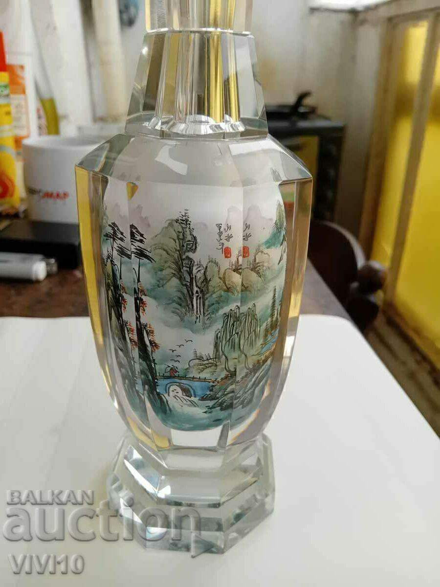 Auction  Unique crystal vase Japan