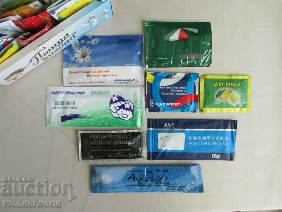 Livrarea O colecție de șervețele umede din întreaga lume, nedeschise Livrarea O colecție de șervețele umede din întreaga lume, nedeschise