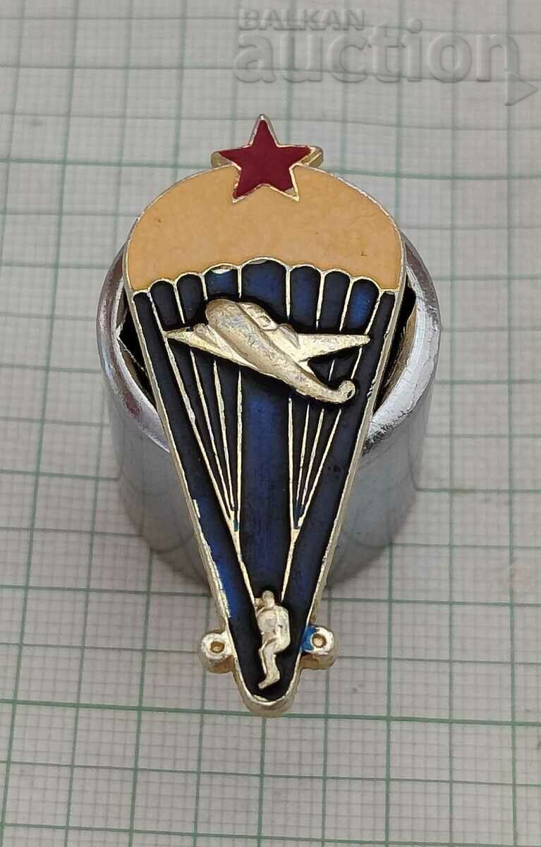 BNA PARACHUTIST BADGE BADGE SCREW