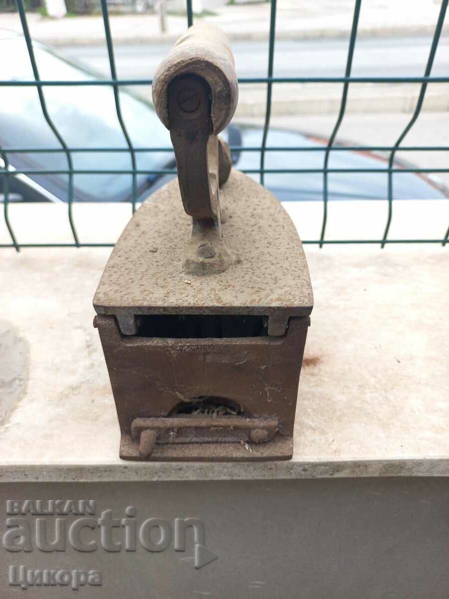 ΠΑΛΙΟ ΣΙΔΗΡΟ ΣΕ ΦΡΕΝΟ ΚΑΡΒΟΥΝΟ - 5 ΠΑΛΙΟ ΣΙΔΗΡΟ ΣΕ ΦΡΕΝΟ ΚΑΡΒΟΥΝΟ - 5