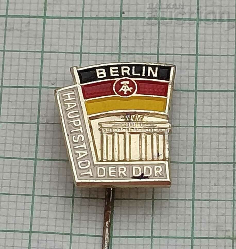 BERLIN CAPITAL OF GDR BADGE