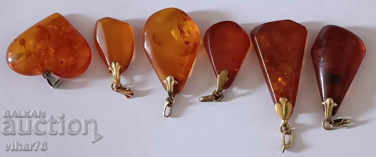 Auction  Lot of amber pendants