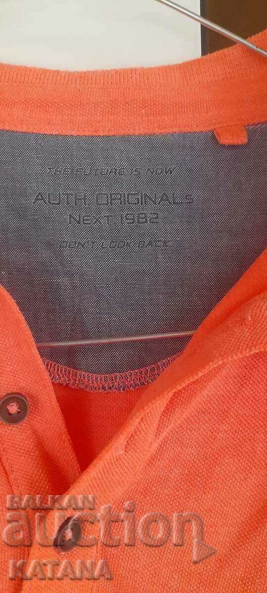 T-shirt with price 5.00 BGN | € 2.56 T-shirt with price 5.00 BGN | € 2.56