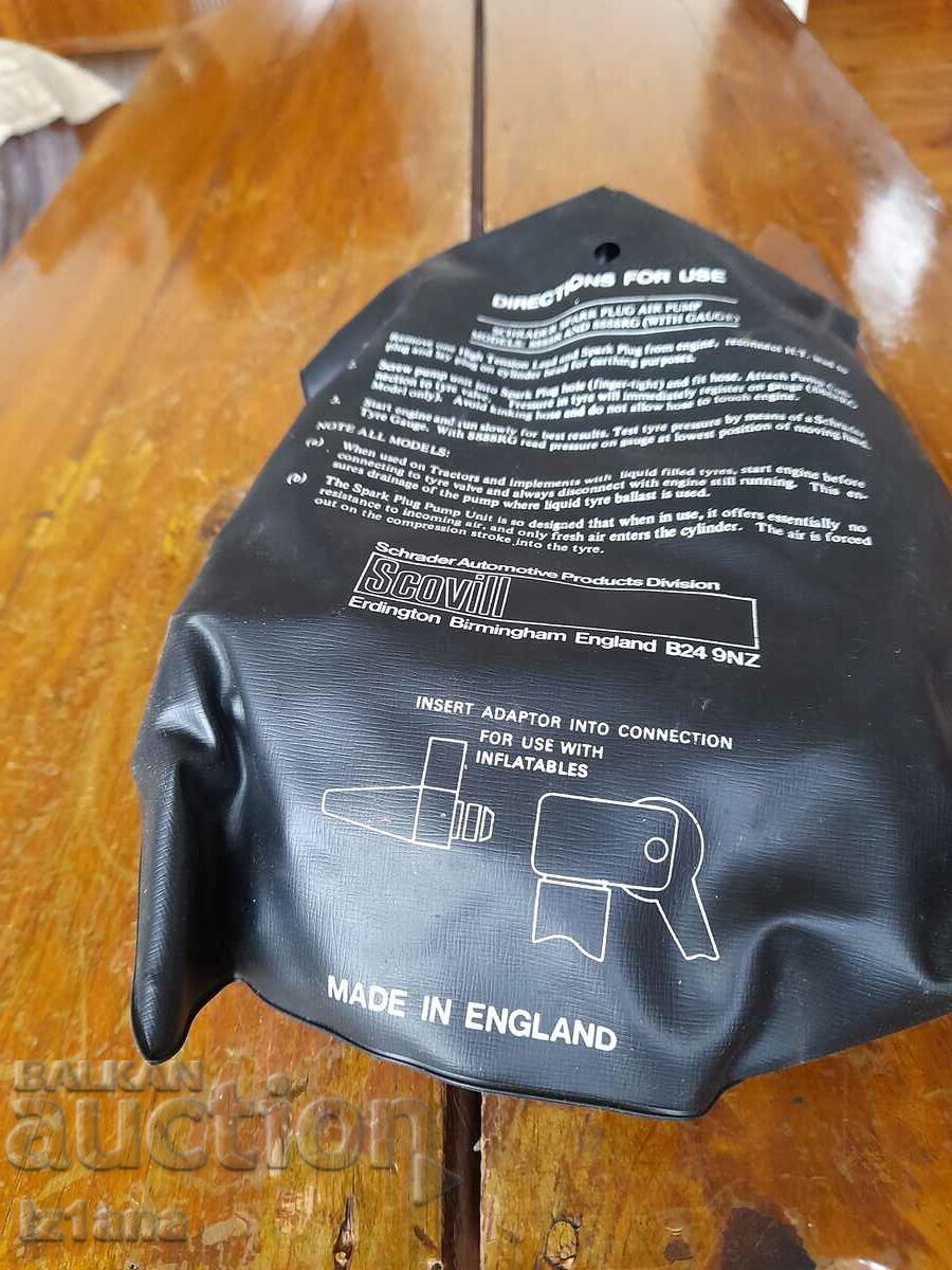 Auction Old hose, manometer for Schrader compressor Auction Old hose, manometer for Schrader compressor