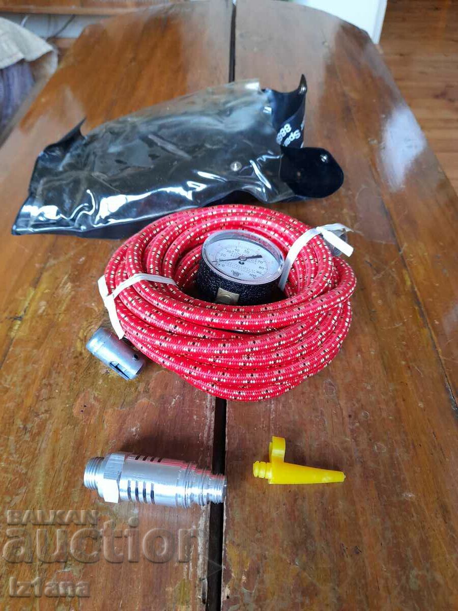 Delivery of Old hose, manometer for Schrader compressor Delivery of Old hose, manometer for Schrader compressor