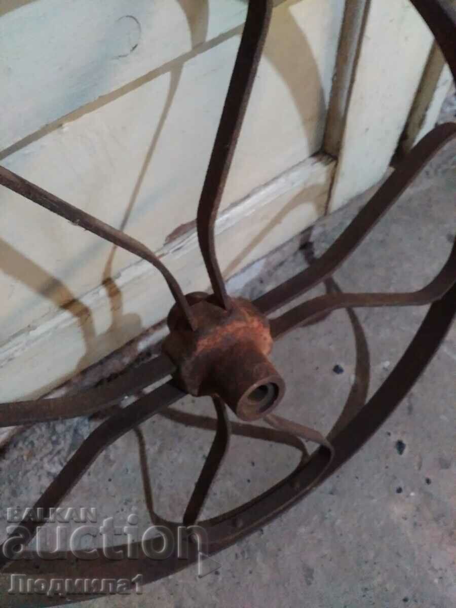 ANTIQUE METAL WHEEL FROM ? with price 50.00 BGN | € 25.56 ANTIQUE METAL WHEEL FROM ? with price 50.00 BGN | € 25.56