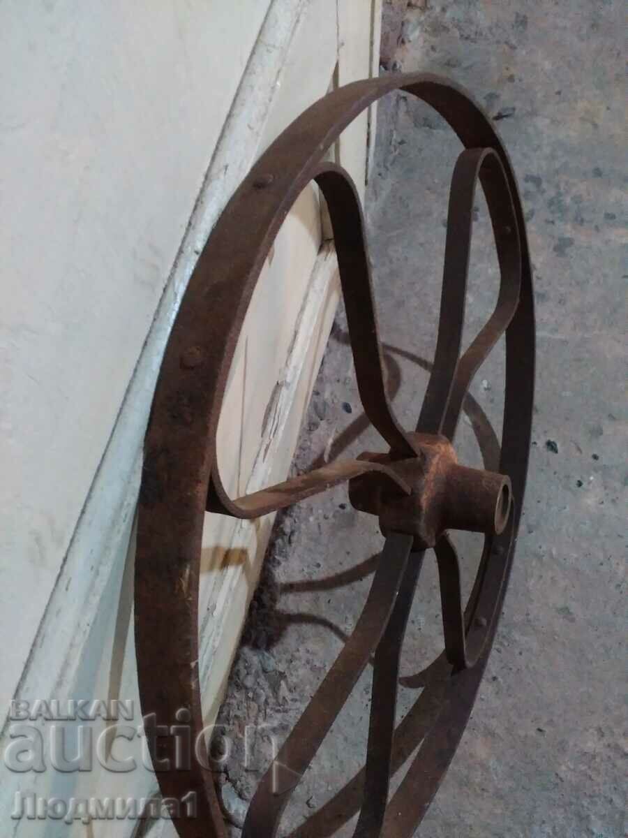 Delivery of ANTIQUE METAL WHEEL FROM ? Delivery of ANTIQUE METAL WHEEL FROM ?
