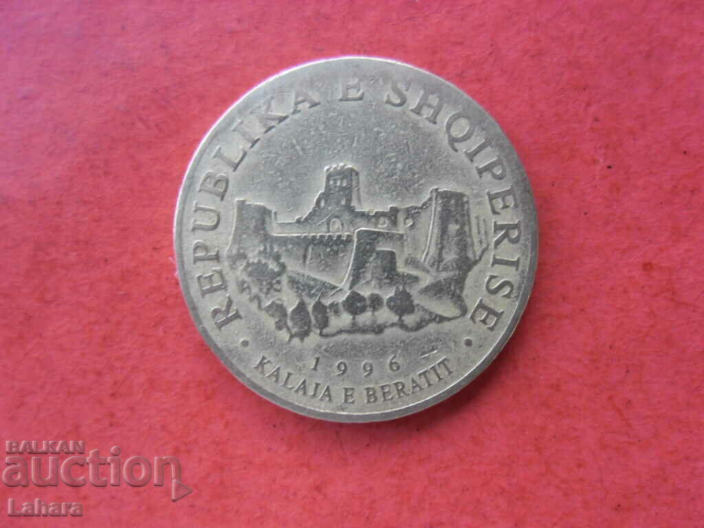 10 leke 1996 Albania cu preț € 0.36 | 0.70 BGN