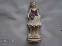 Porcelain figure 16 cm.