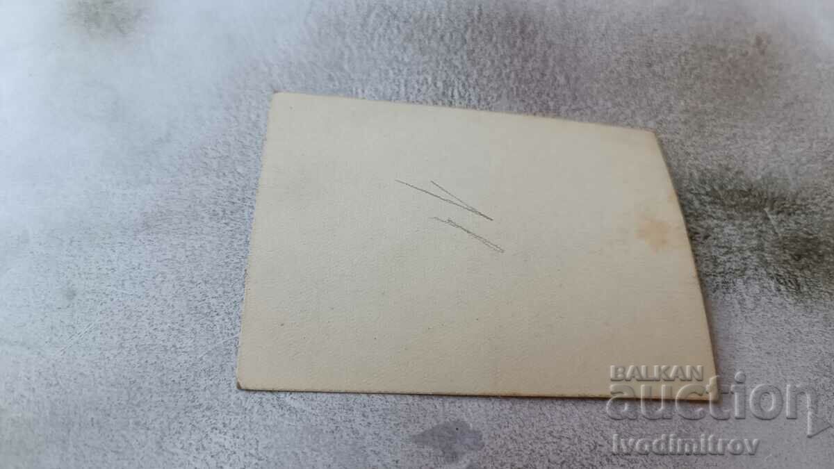 Photo Youth and girl on the beach with price 1.45 BGN | € 0.74