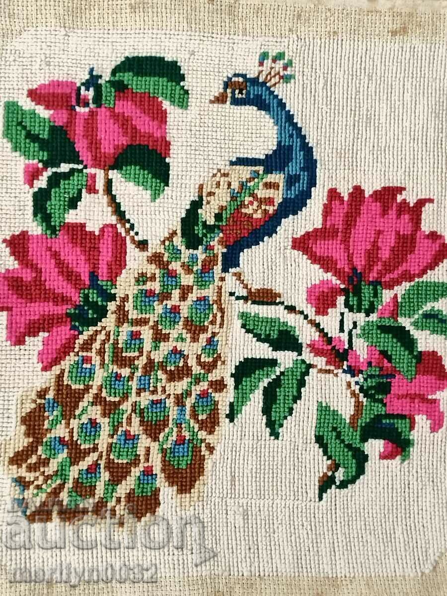 Broderie bulgareasca patrata brodata pentru perna cu preț 44.00 BGN | € 22.50 Broderie bulgareasca patrata brodata pentru perna cu preț 44.00 BGN | € 22.50