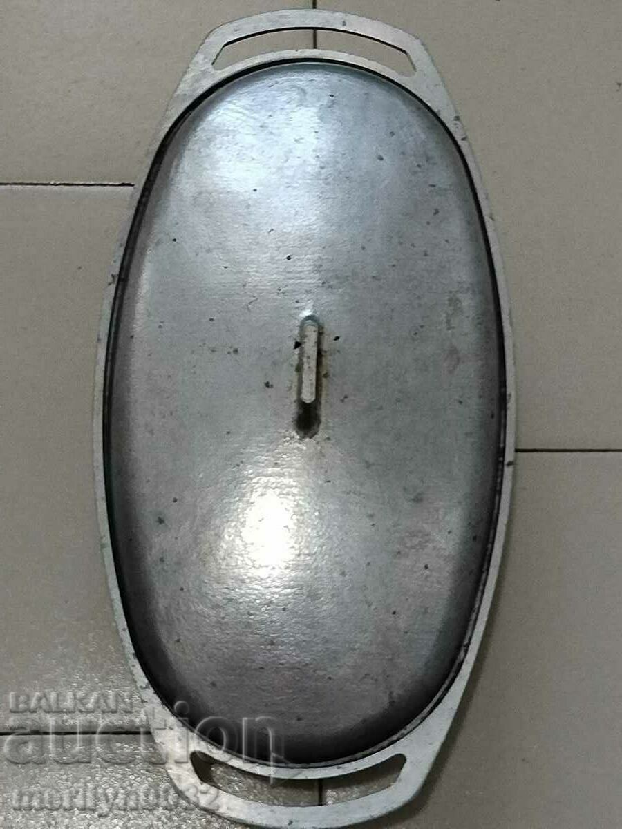 Old aluminum casserole dish USSR casserole dish casserole with price 45.00 BGN | € 23.01 Old aluminum casserole dish USSR casserole dish casserole with price 45.00 BGN | € 23.01