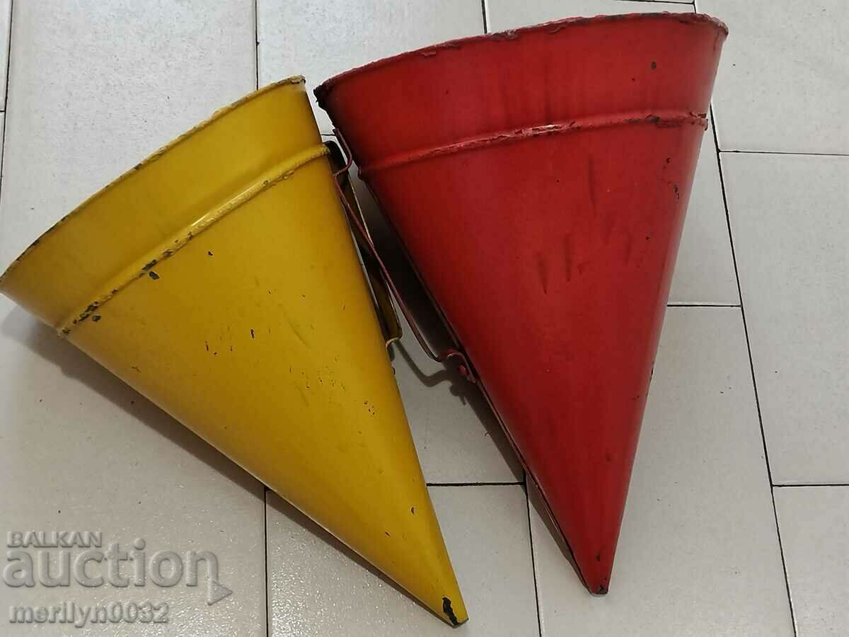 Delivery of Old metal bin, a pair of 2 pieces, from a park early in the 1960s, NRB Delivery of Old metal bin, a pair of 2 pieces, from a park early in the 1960s, NRB