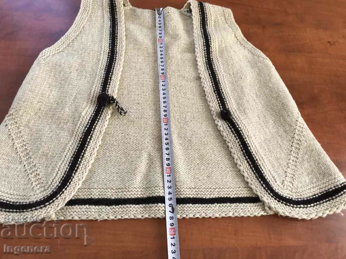 ЕЛЕК ЕЛЕЧЕ ВЪЛНА НОВО РЪЧНА ИЗРАБОТКА ПЛЕТИВО с цена 35.00 лв. | € 17.90 ЕЛЕК ЕЛЕЧЕ ВЪЛНА НОВО РЪЧНА ИЗРАБОТКА ПЛЕТИВО с цена 35.00 лв. | € 17.90