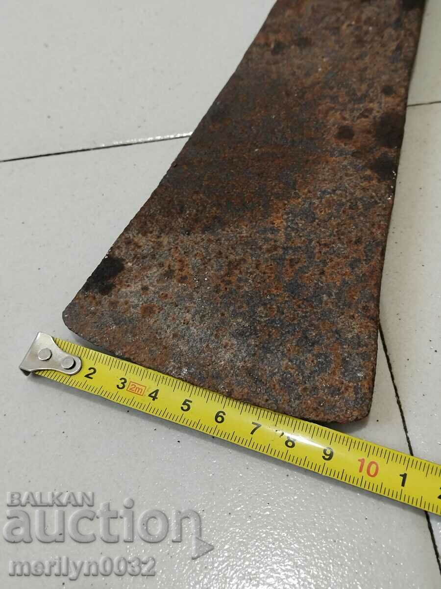 Delivery of Old forged turnhoe, wrought iron, hoe, blade, axe Delivery of Old forged turnhoe, wrought iron, hoe, blade, axe