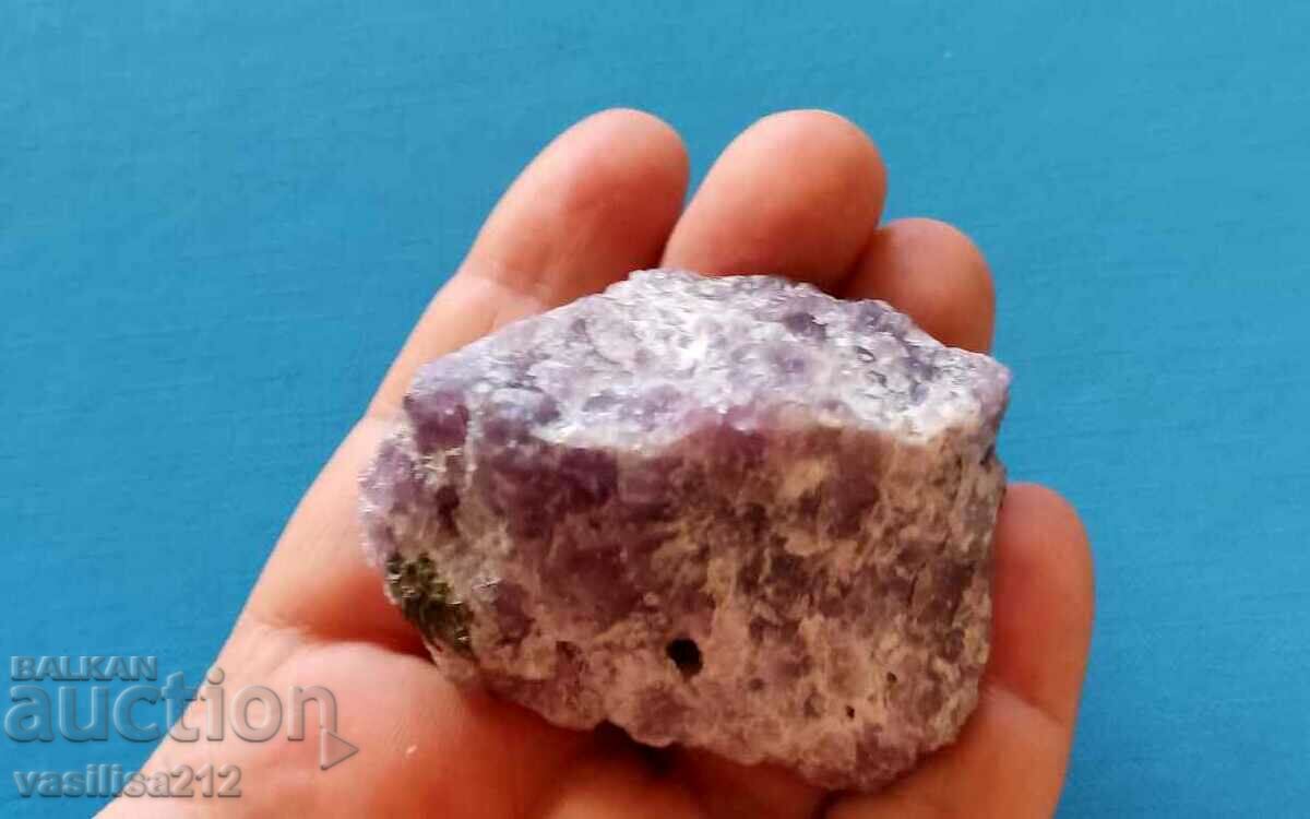 Auction Amethyst, district of Chala, village of Spahievo! Auction Amethyst, district of Chala, village of Spahievo!
