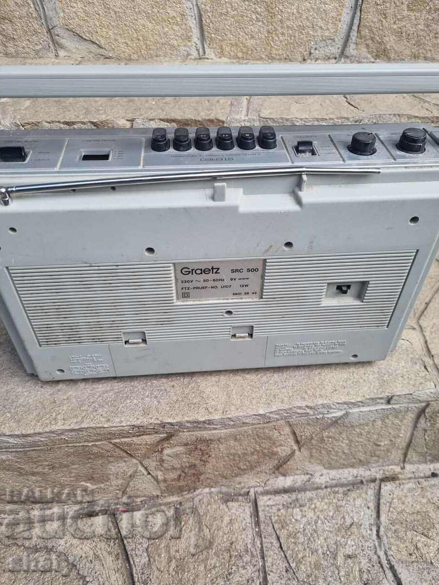 Un casetofon vechi. - 5