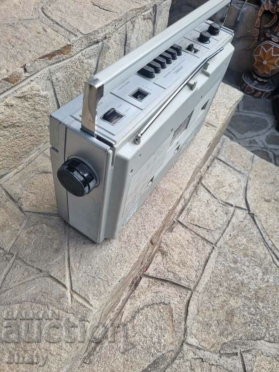 Un casetofon vechi. - 7