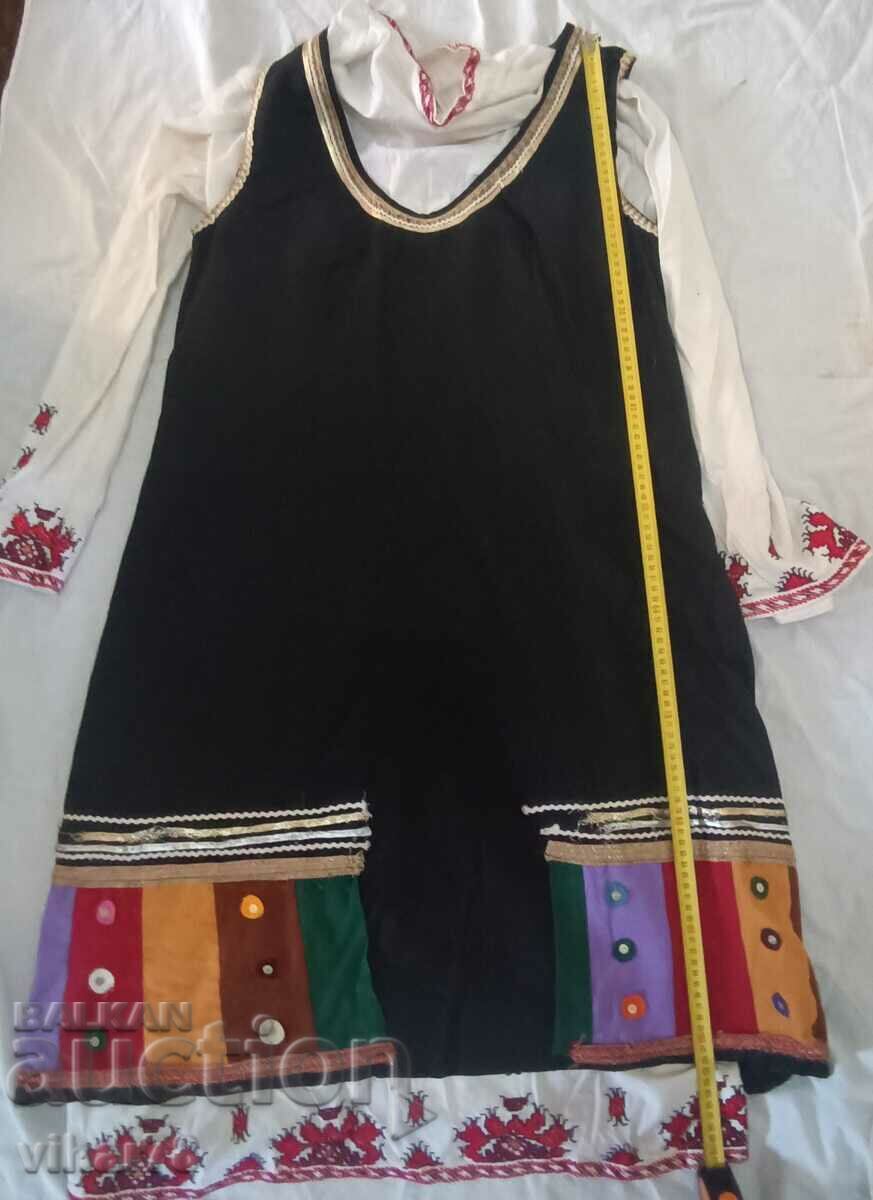 Costum vechi, sukman cu preț € 219.99 | 430.26 BGN