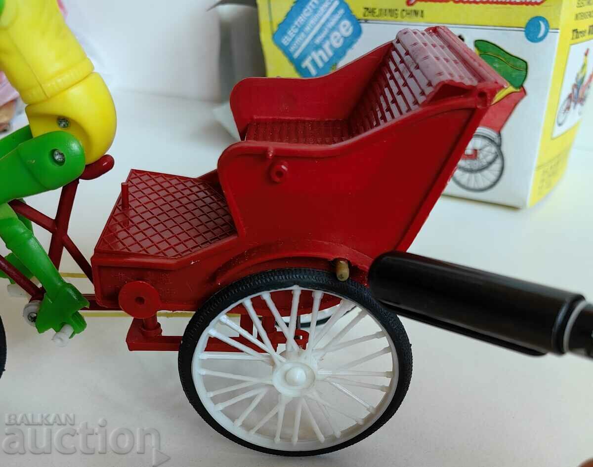 Auction SOC CHINESE MECHANICAL TOY BATTERIES BOX CYCLER Auction SOC CHINESE MECHANICAL TOY BATTERIES BOX CYCLER