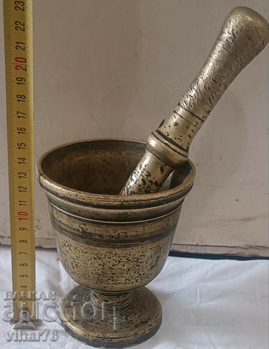 Old bronze mortar with price 59.99 BGN | € 30.67 Old bronze mortar with price 59.99 BGN | € 30.67