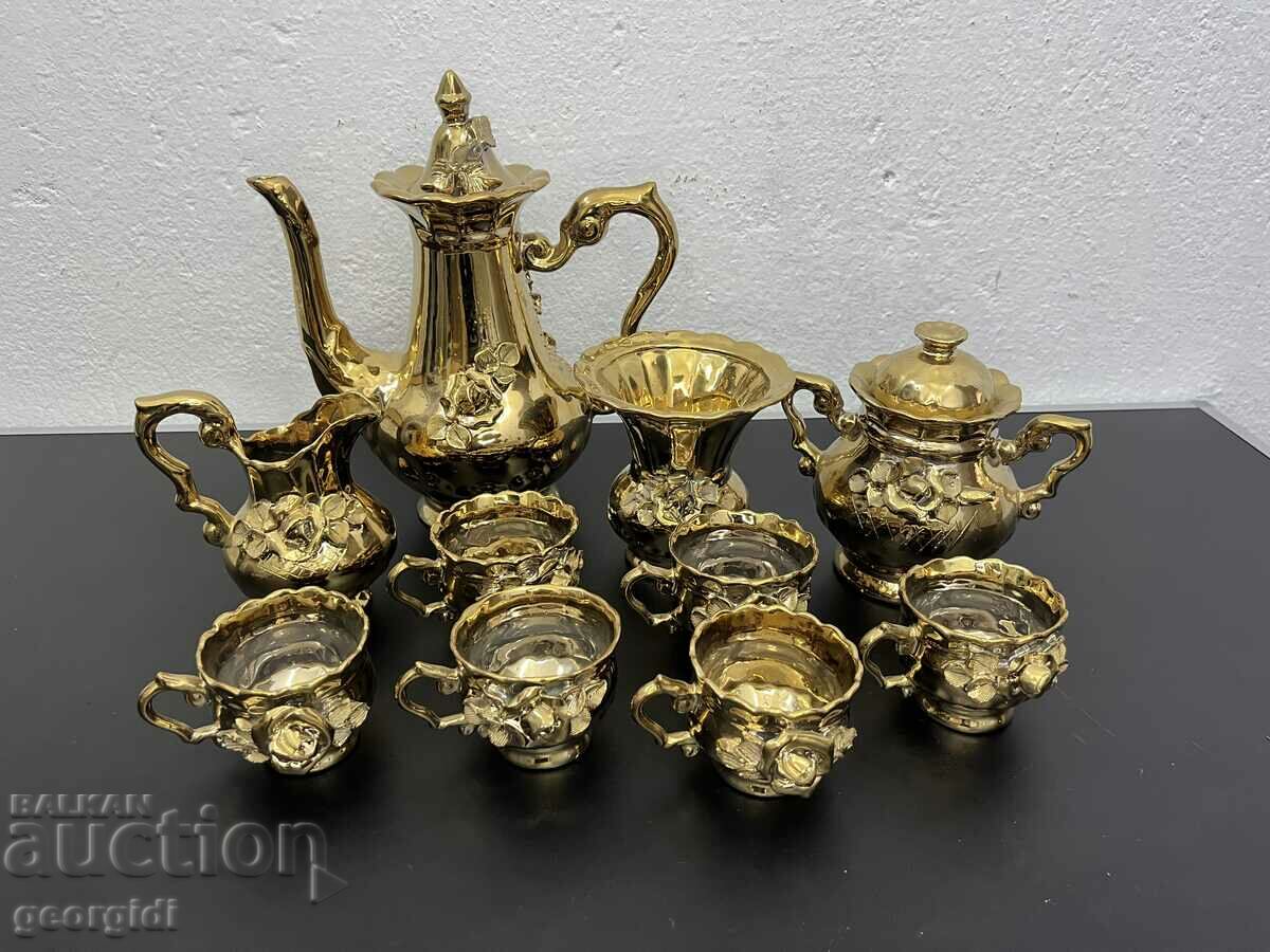 Gilded porcelain tea set. #5898