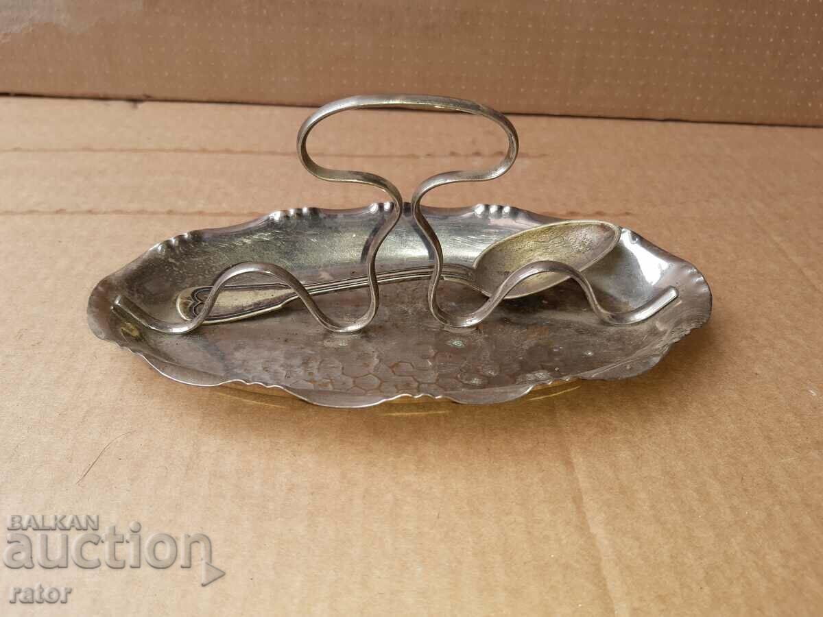 Licitație Vas vechi, vas, lingură - vechi de 100 de ani Licitație Vas vechi, vas, lingură - vechi de 100 de ani