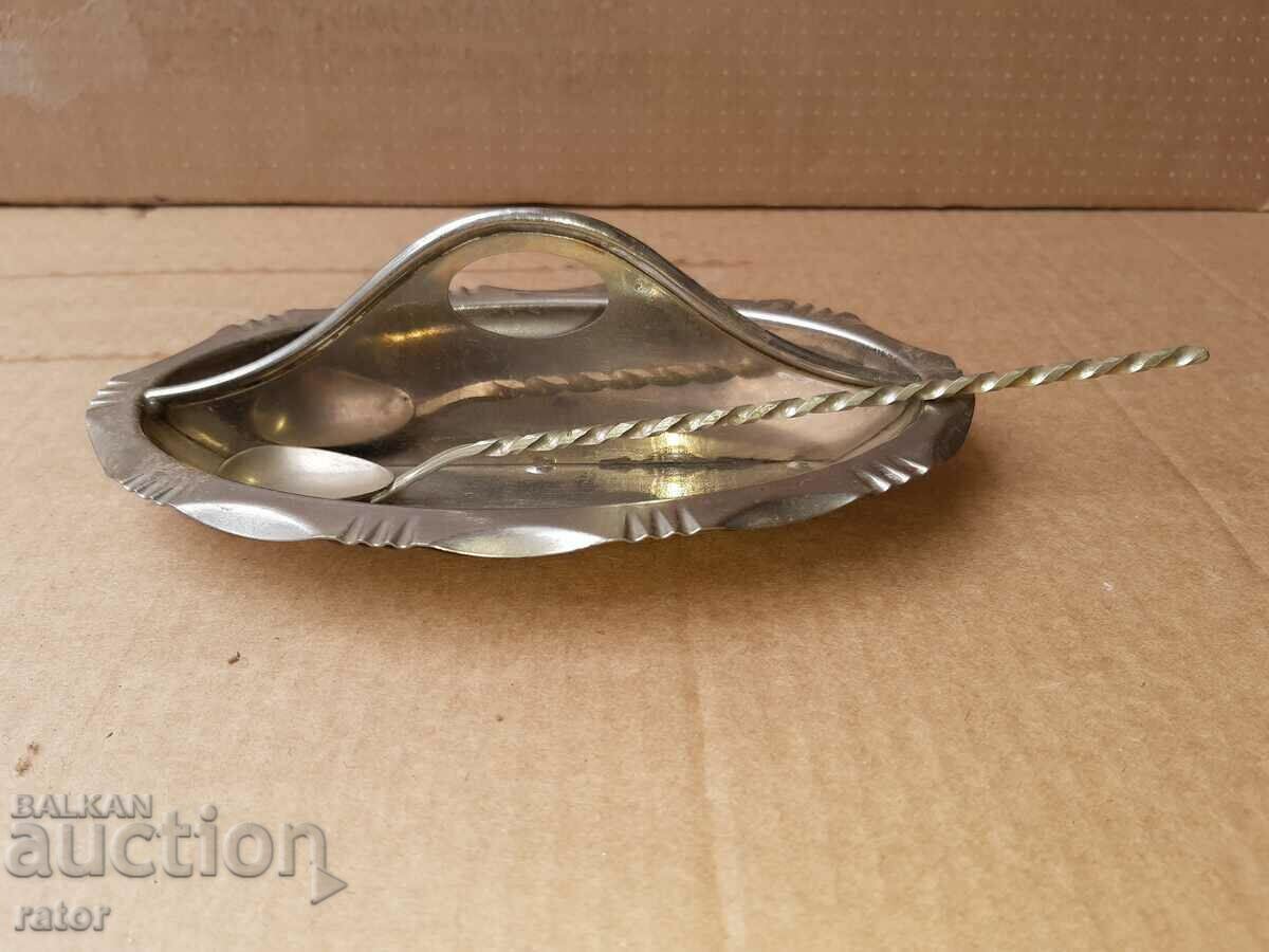 Licitație Vas vechi, vas, lingură - vechi de 100 de ani Licitație Vas vechi, vas, lingură - vechi de 100 de ani