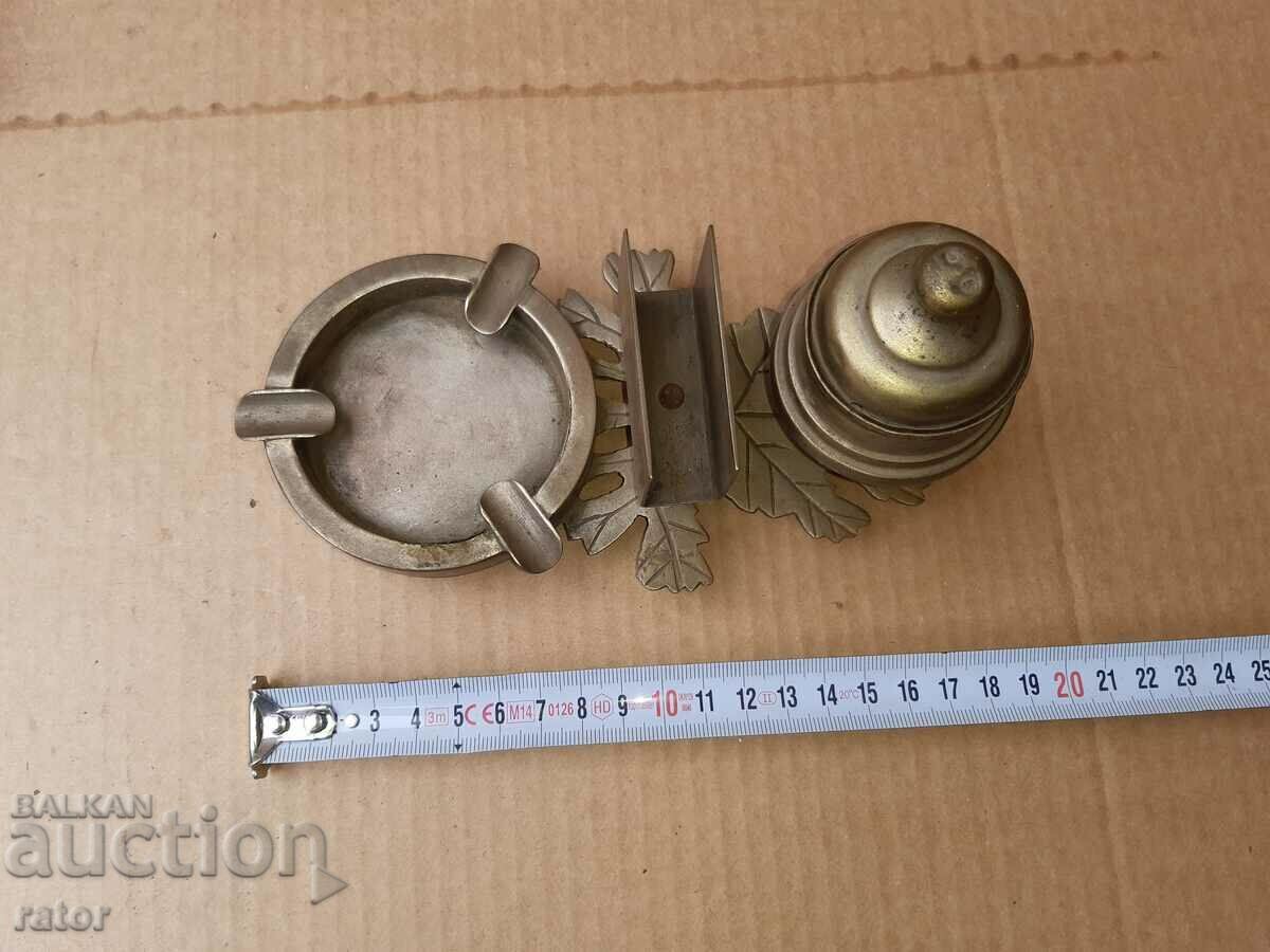 Delivery of Old silver-plated ashtray, cigarette case, match - 100 years old Delivery of Old silver-plated ashtray, cigarette case, match - 100 years old